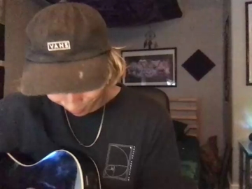 Taylormadezero7  03-10-2021 video cuteface